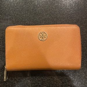 Tory Burch Wallet